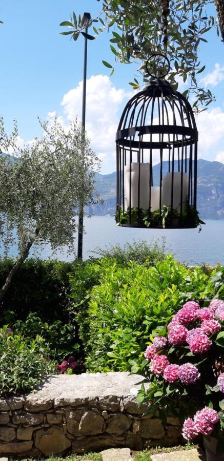 Villa Sul Lago Con Pontile Privato A Brenzone Sul Garda - Unique And Exclusive Zewnętrze zdjęcie