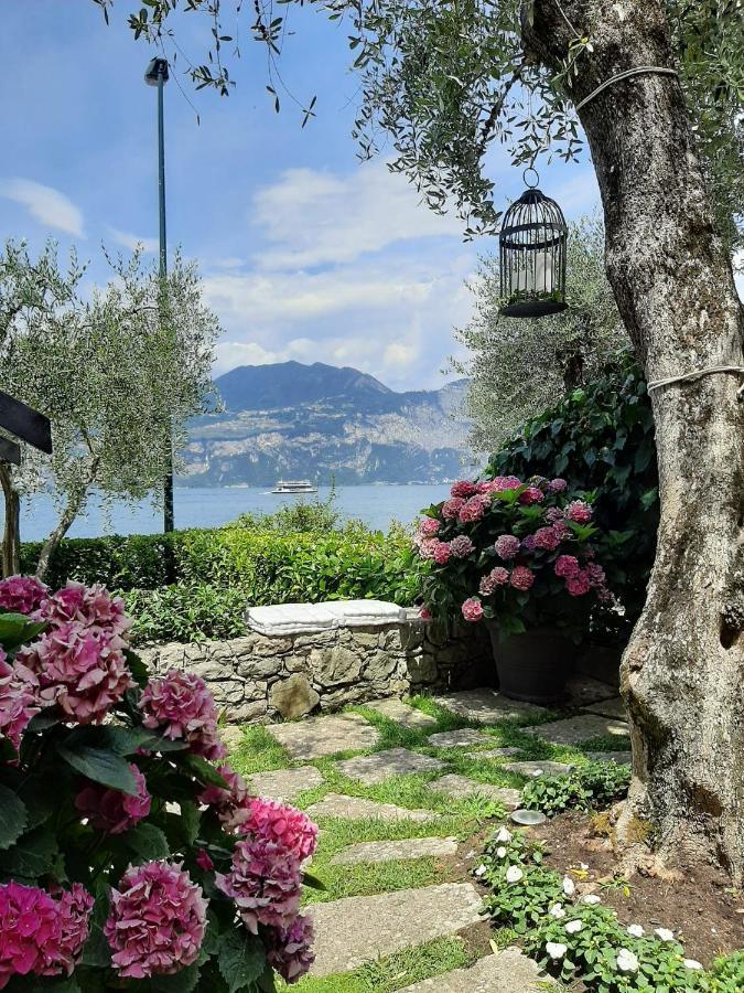 Villa Sul Lago Con Pontile Privato A Brenzone Sul Garda - Unique And Exclusive Zewnętrze zdjęcie